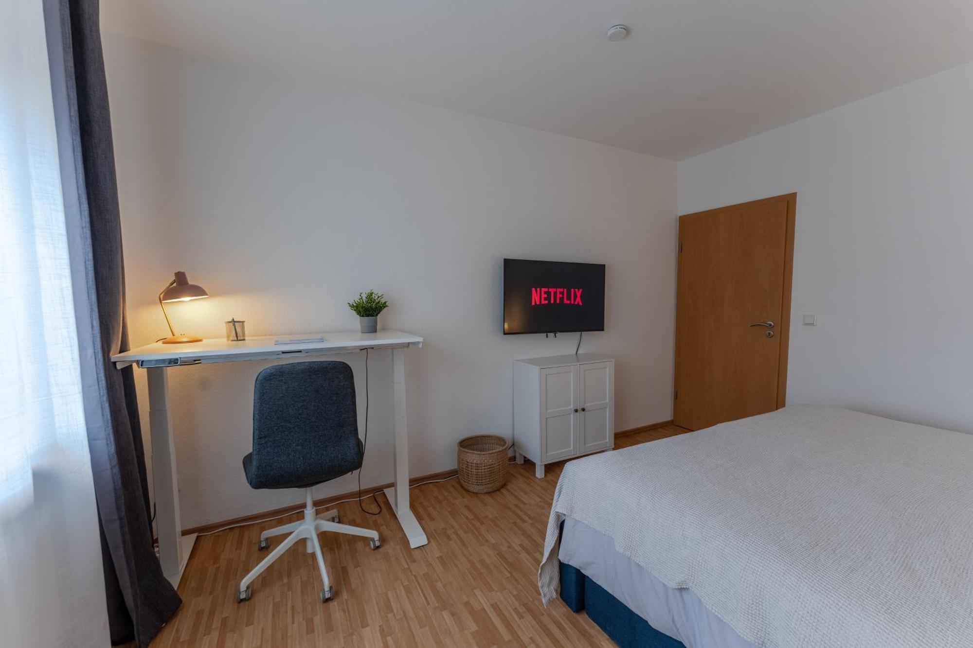Stadtkern - Kingsize - 24H Check In - Arbeitsplatz - Nespresso - Vollausgestattet 埃森 外观 照片